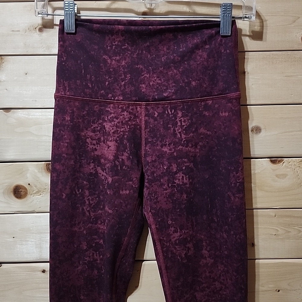 FLEO Pink Marbled Leggings Size Small